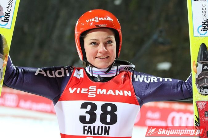 026 Carina Vogt